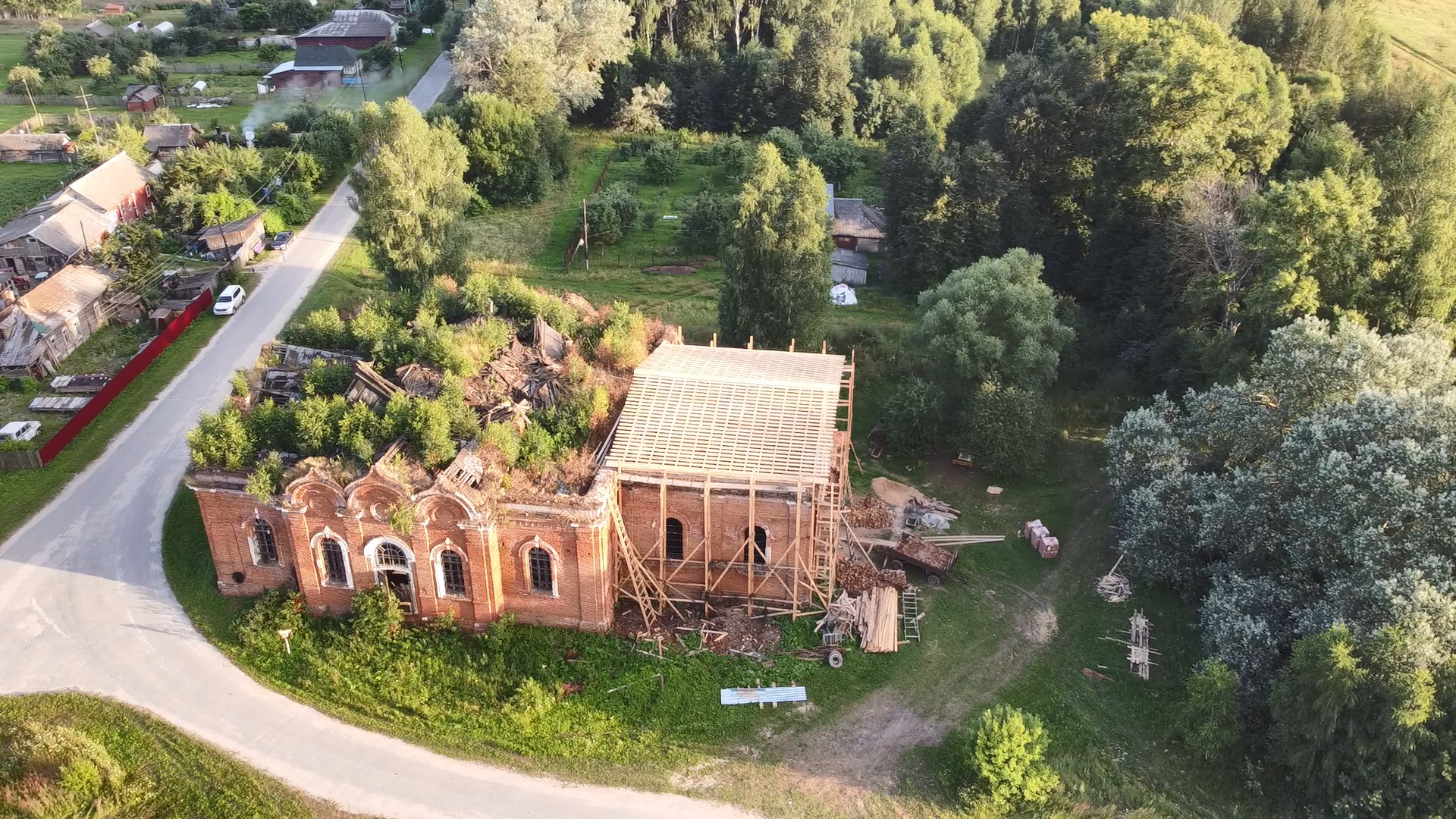 Восстановление храма Тихвинской иконы Божией Матери в селе Колычево